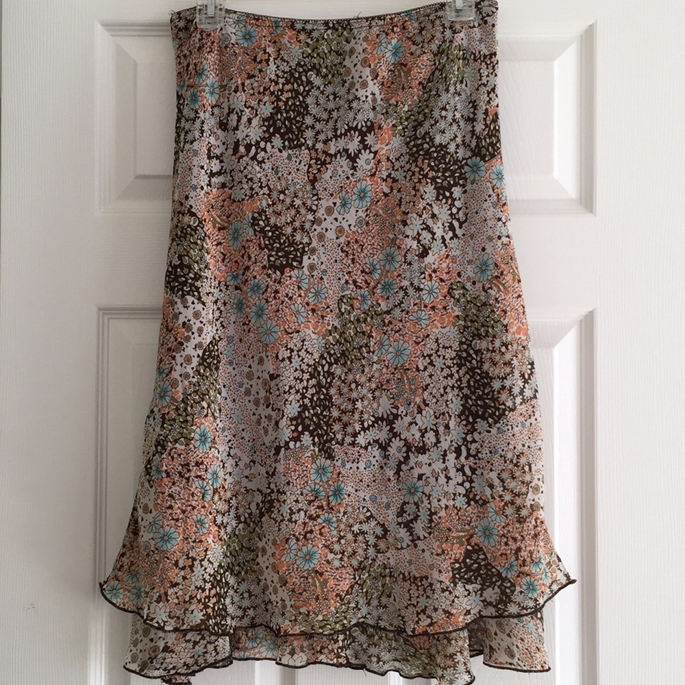 🌞 Beautiful lightweight skirt